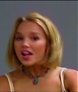 2006-AquamarineFeaturette-AwesomeAudition-020.jpg