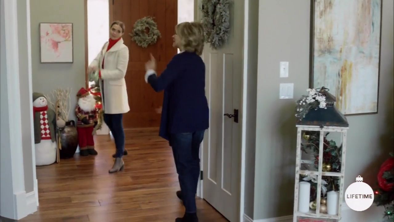 2017-FourChristmasandWedding-1843.jpg