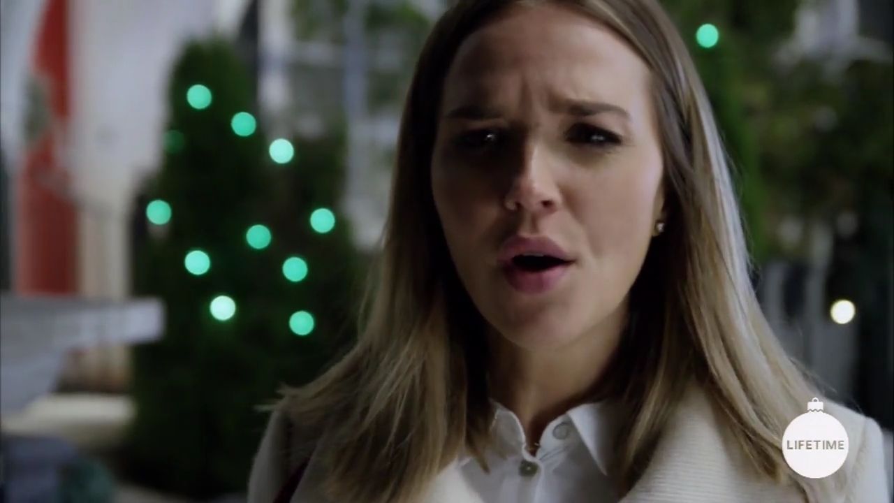 2017-FourChristmasandWedding-2212.jpg