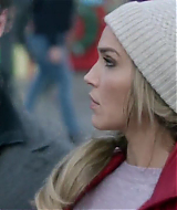 2017-FourChristmasandWedding-1065.jpg