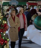2017-FourChristmasandWedding-1140.jpg