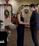 2017-FourChristmasandWedding-1906.jpg