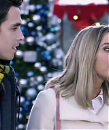2017-FourChristmasandWedding-2071.jpg