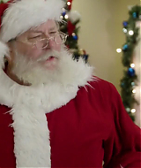 2017-FourChristmasandWedding-2160.jpg