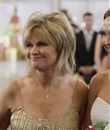 2017-FourChristmasandWedding-2302.jpg