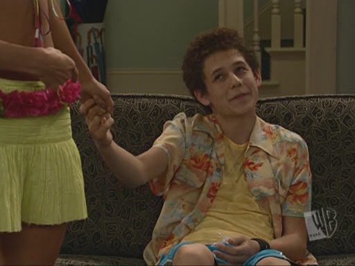 G4L-S05E08_231.jpg G4L-S05E08_231.jpg