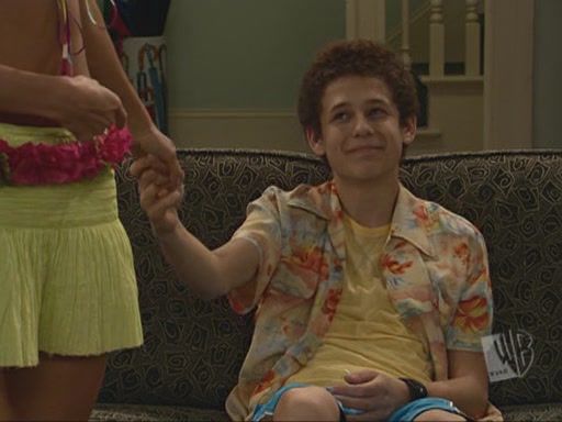 G4L-S05E08_232.jpg G4L-S05E08_232.jpg
