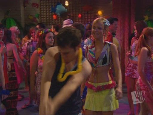 G4L-S05E08_239.jpg G4L-S05E08_239.jpg