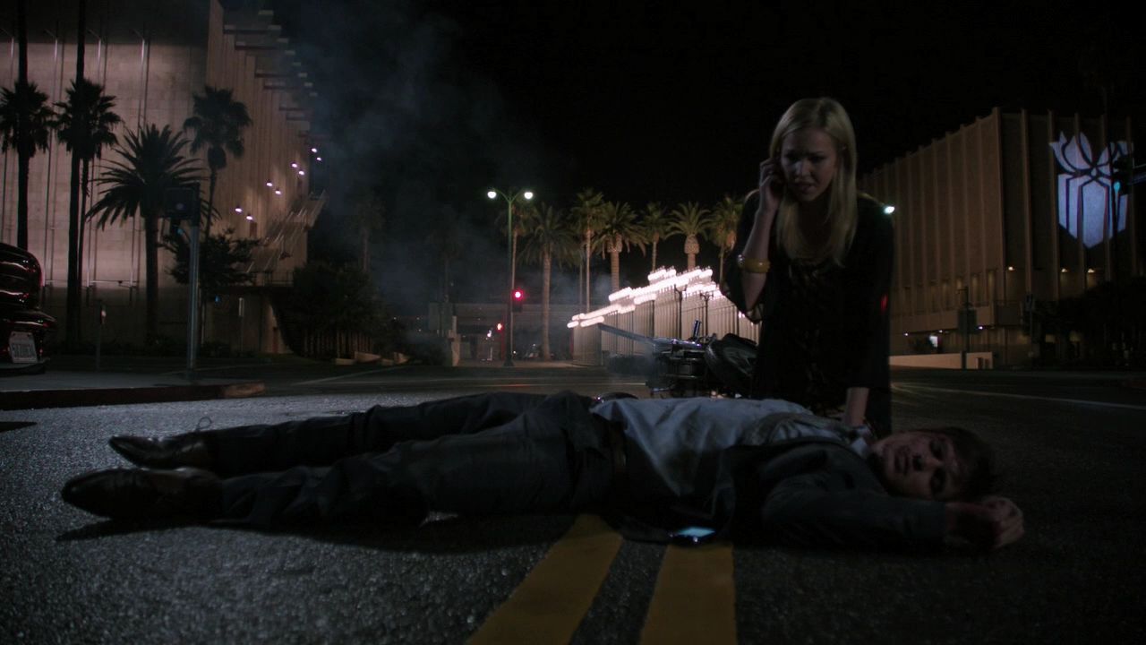 90210-S04E12-014.jpg