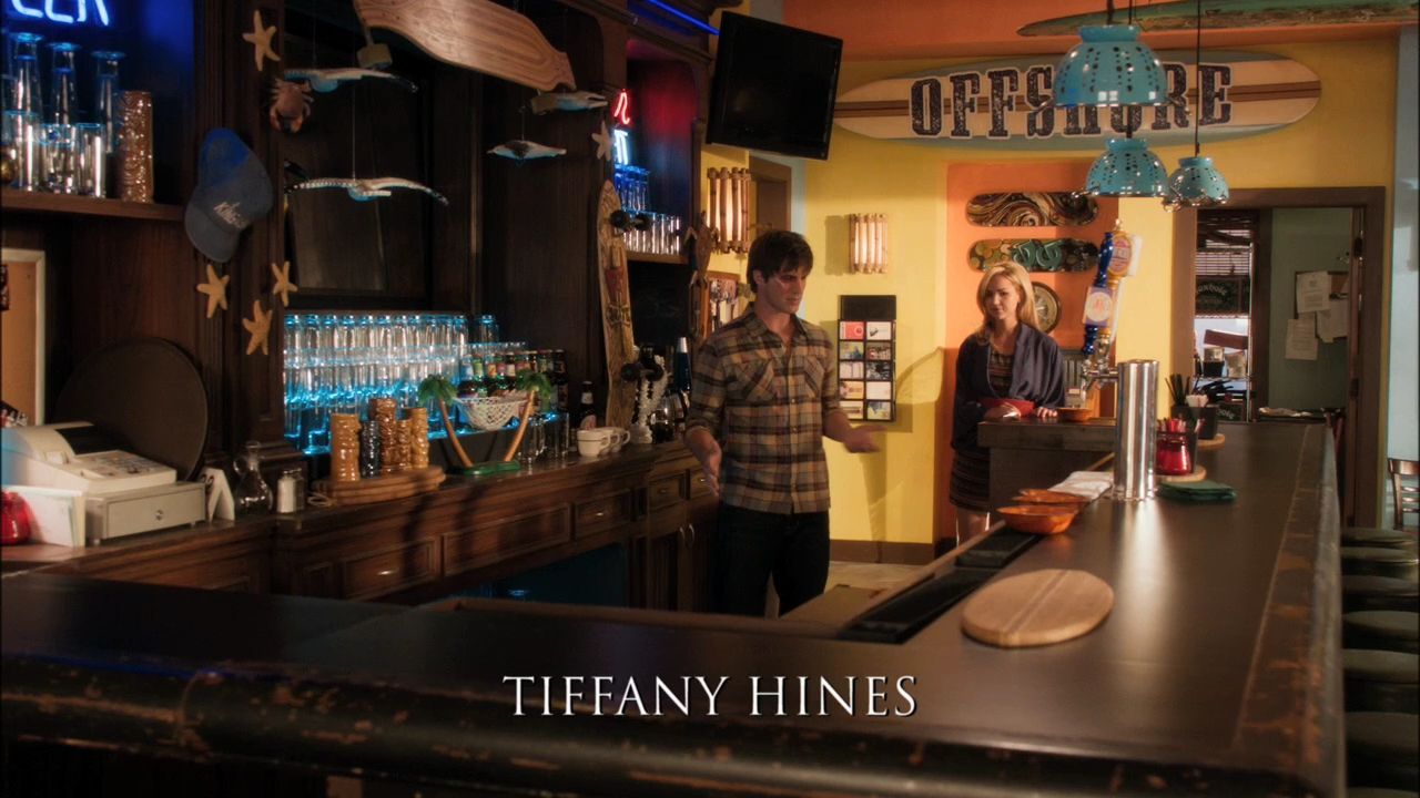 90210-S04E13-037.jpg