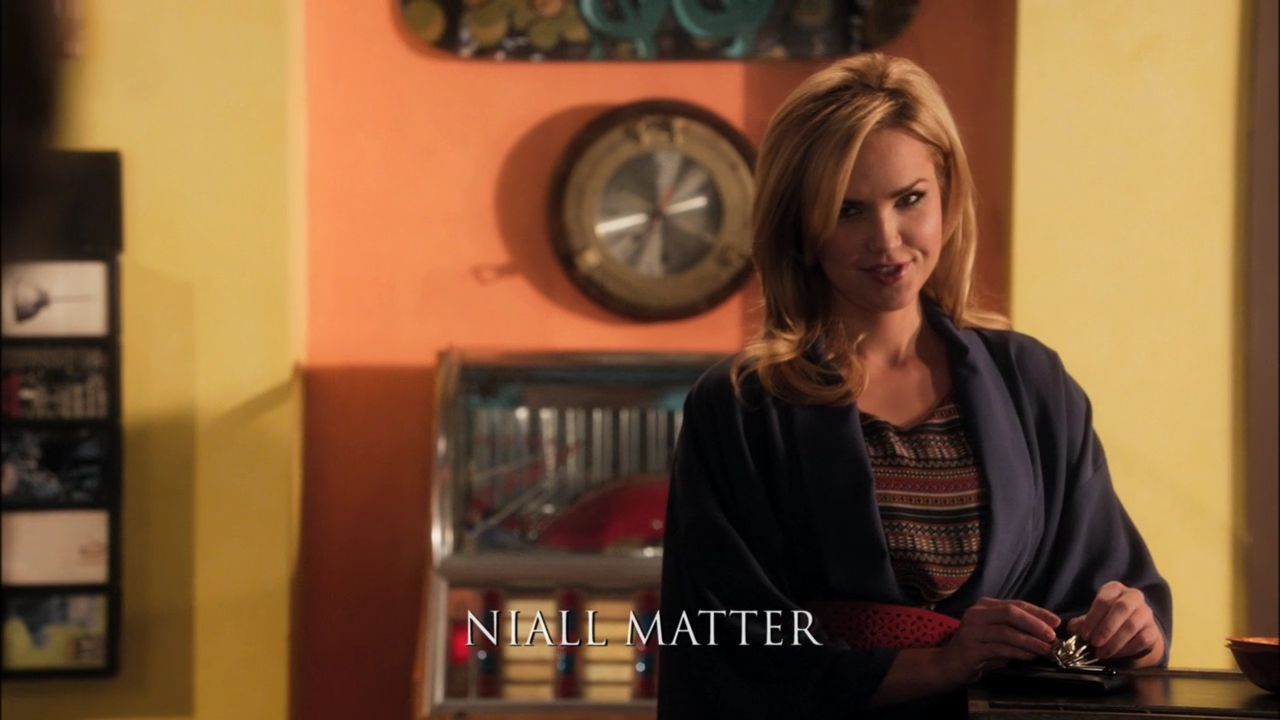 90210-S04E13-049.jpg