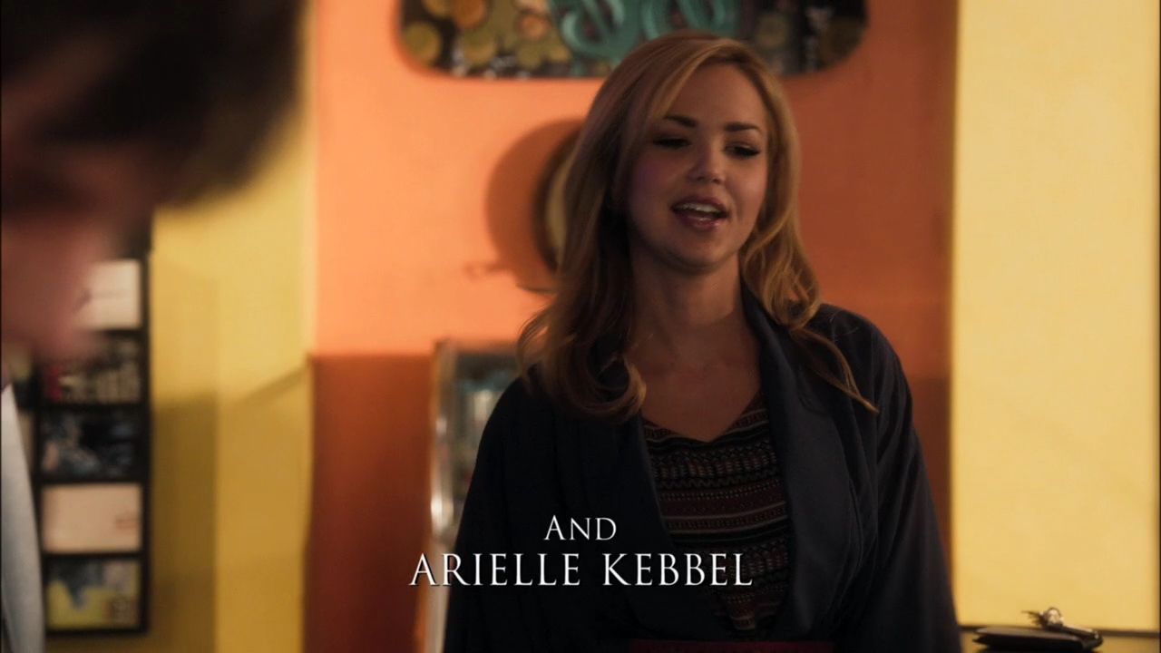90210-S04E13-051.jpg