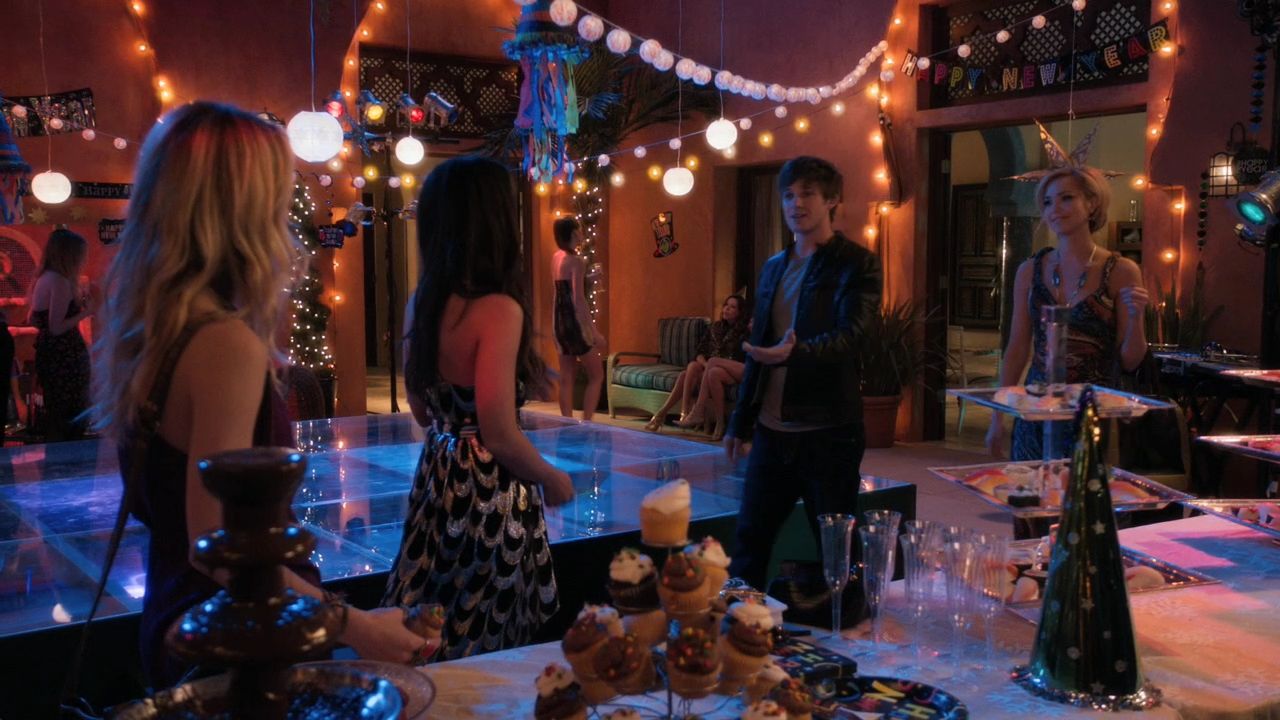 90210-S04E13-098.jpg