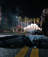 90210-S04E13-005.jpg