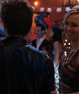 90210-S04E13-113.jpg