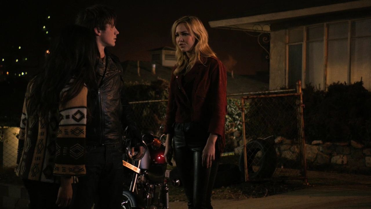 90210-S04E14-170.jpg