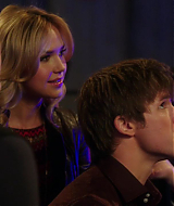 90210-S04E16-075.jpg