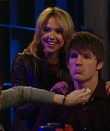 90210-S04E16-078.jpg