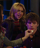 90210-S04E16-080.jpg
