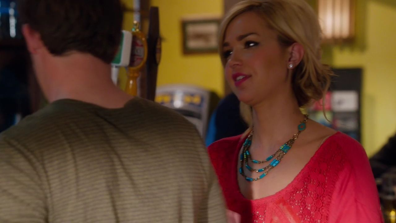 90210-S04E18-013.jpg