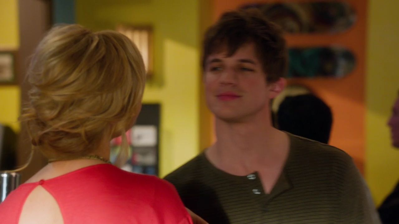 90210-S04E18-031.jpg