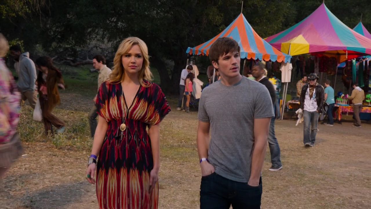 90210-S04E18-085.jpg