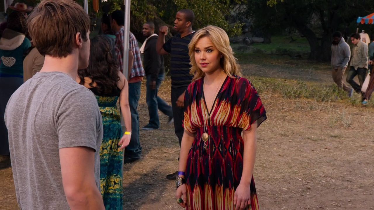 90210-S04E18-096.jpg