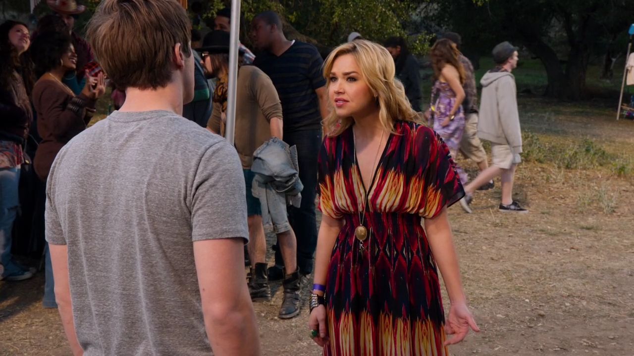 90210-S04E18-102.jpg