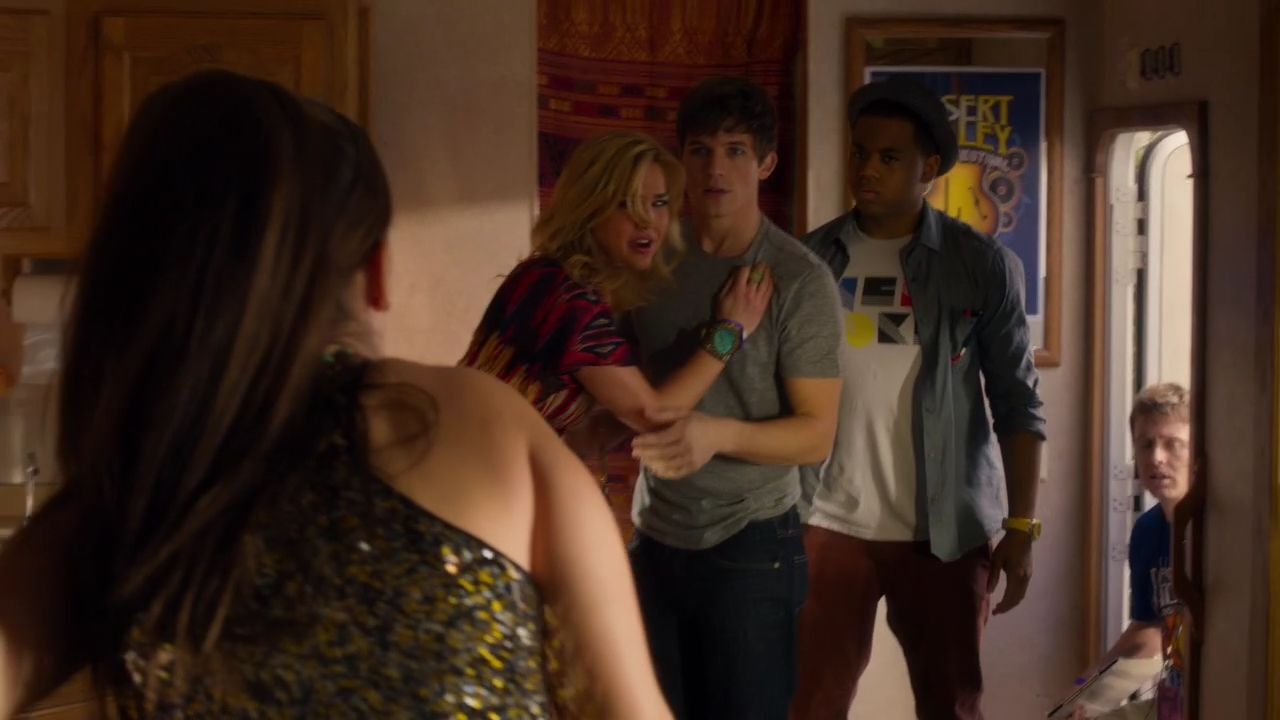 90210-S04E18-118.jpg