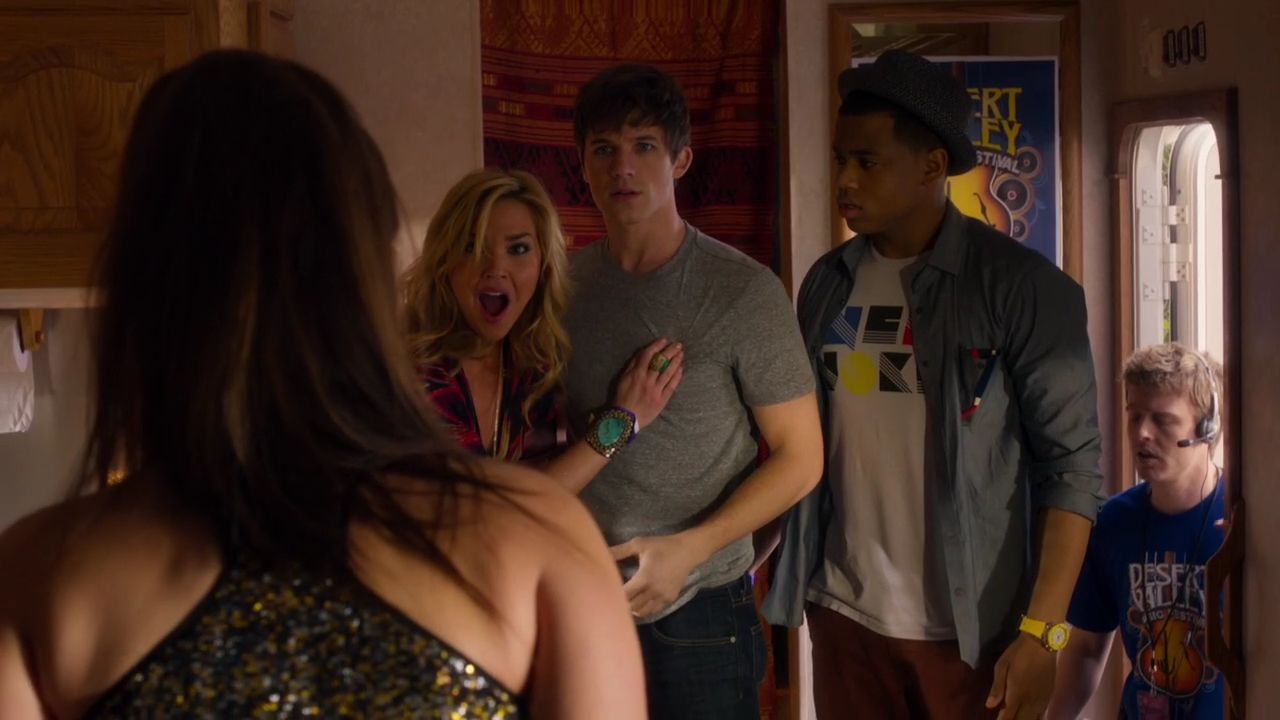 90210-S04E18-122.jpg