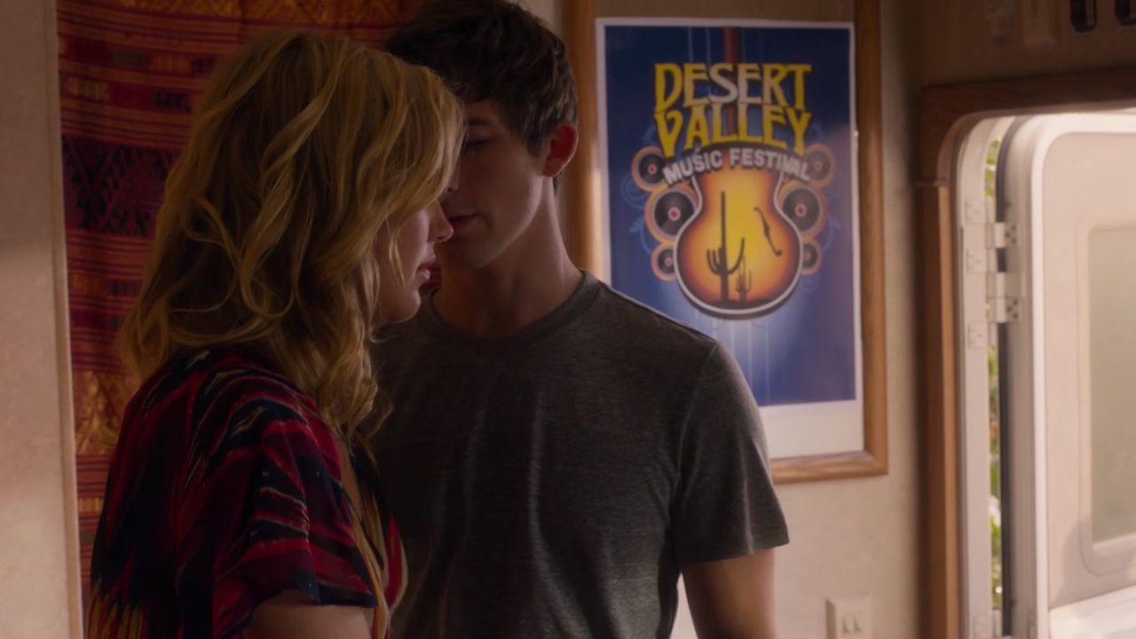 90210-S04E18-162.jpg