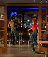 90210-S04E18-006.jpg