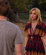 90210-S04E18-095.jpg