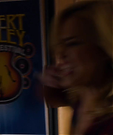 90210-S04E18-115.jpg