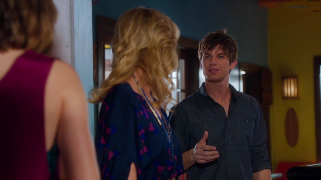 90210-S04E19-053.jpg