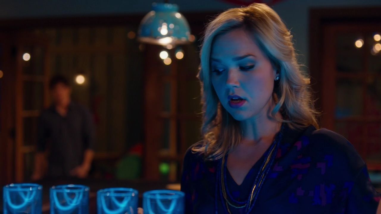 90210-S04E19-072.jpg