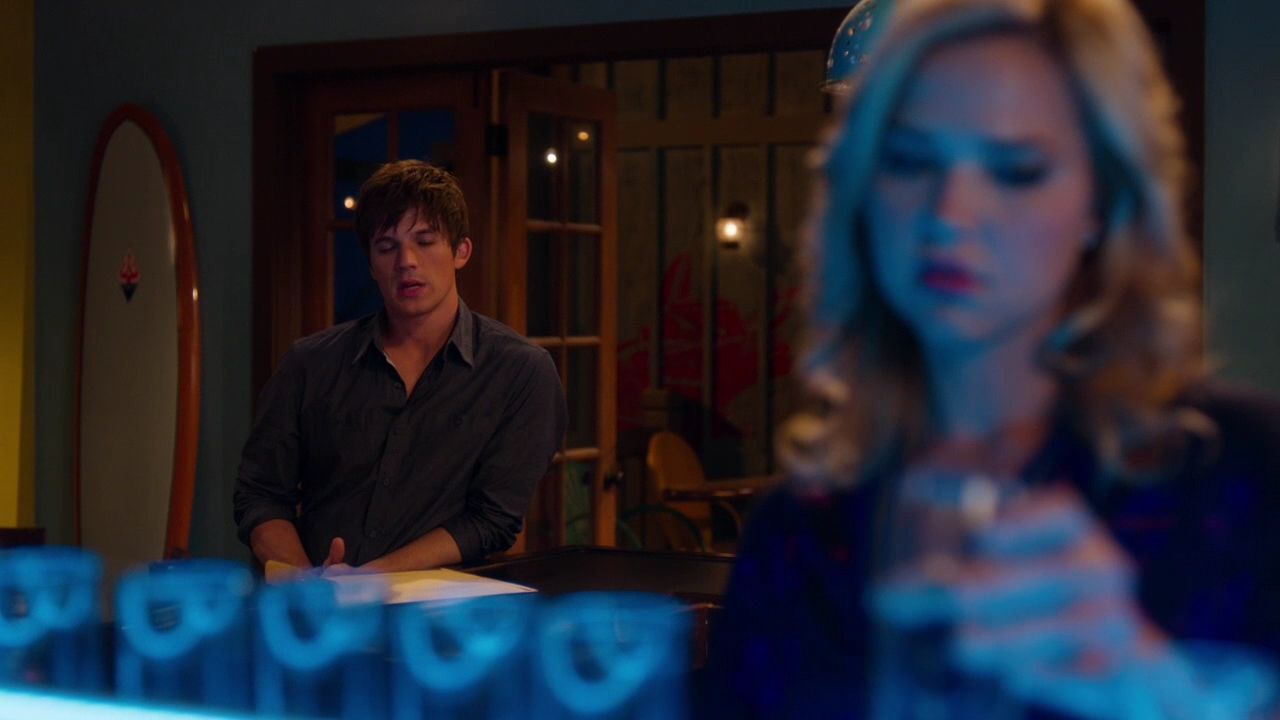 90210-S04E19-077.jpg
