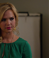 90210-S04E19-037.jpg