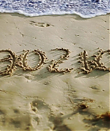 90210-S04E19-040.jpg