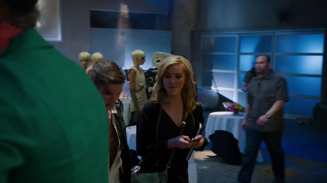 90210-S04E20-015.jpg