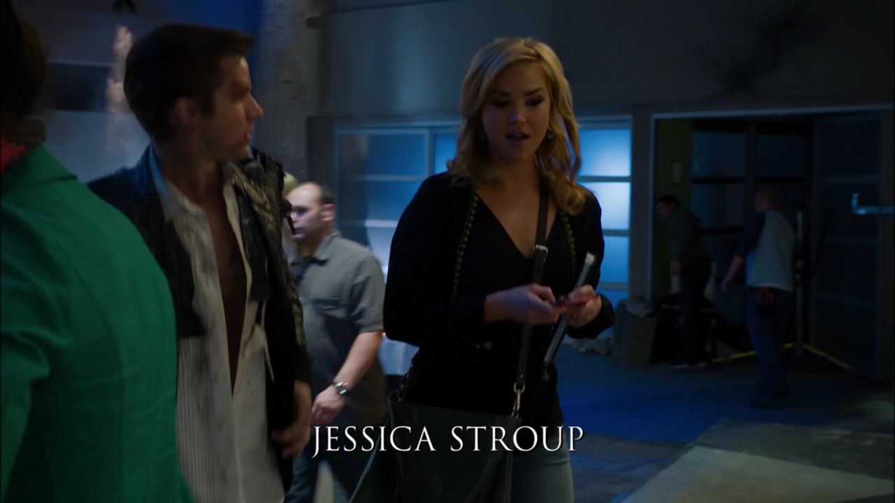 90210-S04E20-016.jpg