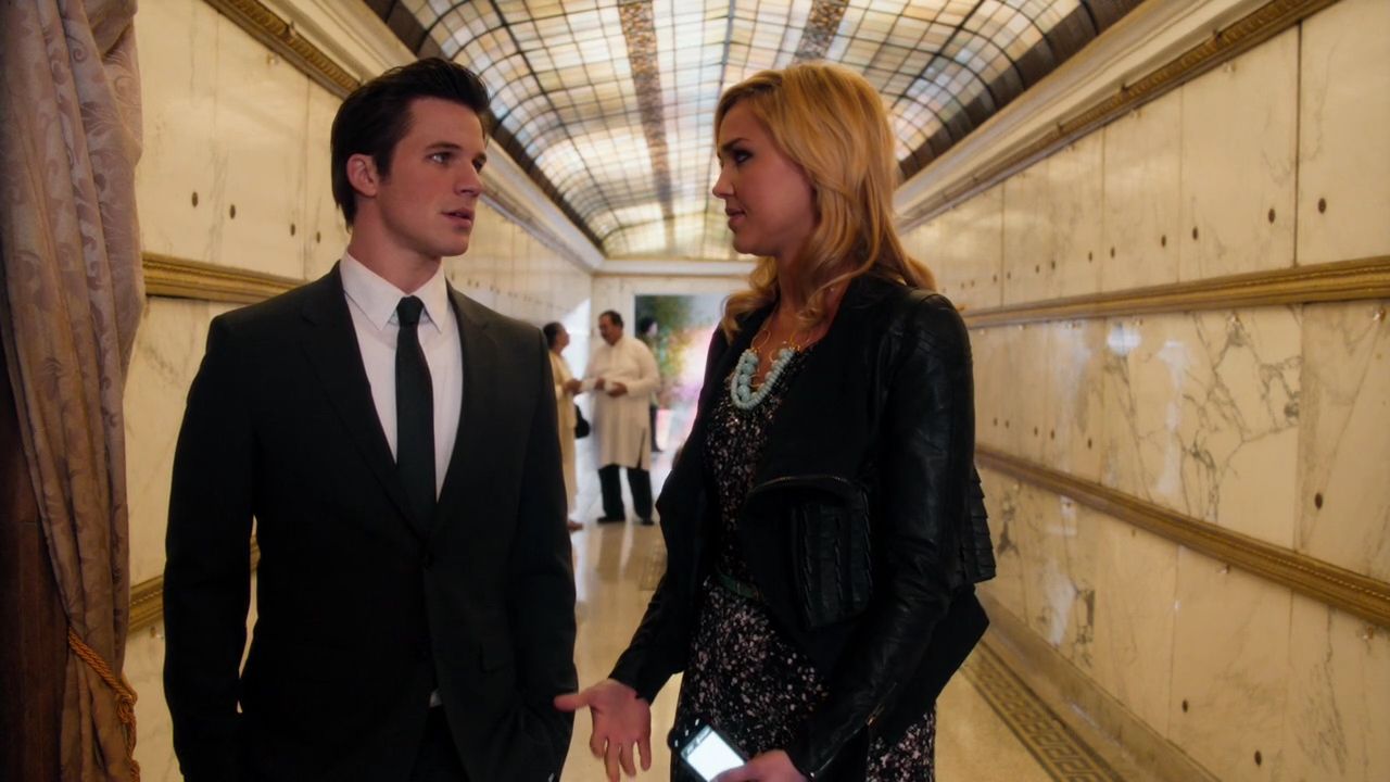 90210-S04E20-084.jpg