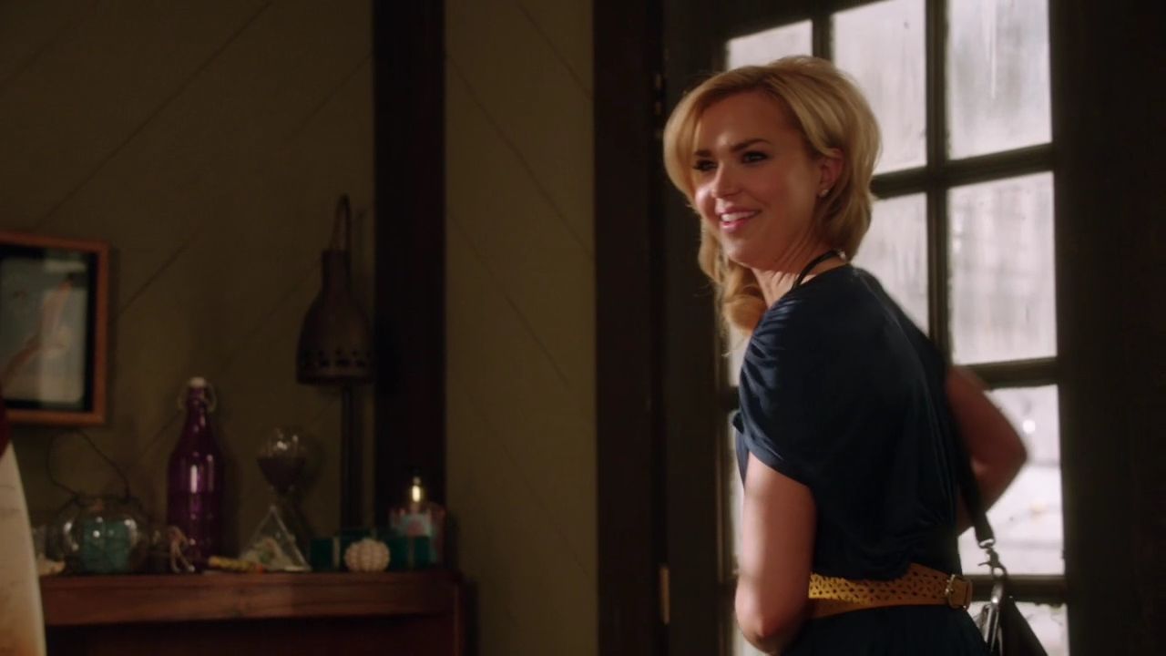 90210-S04E20-170.jpg