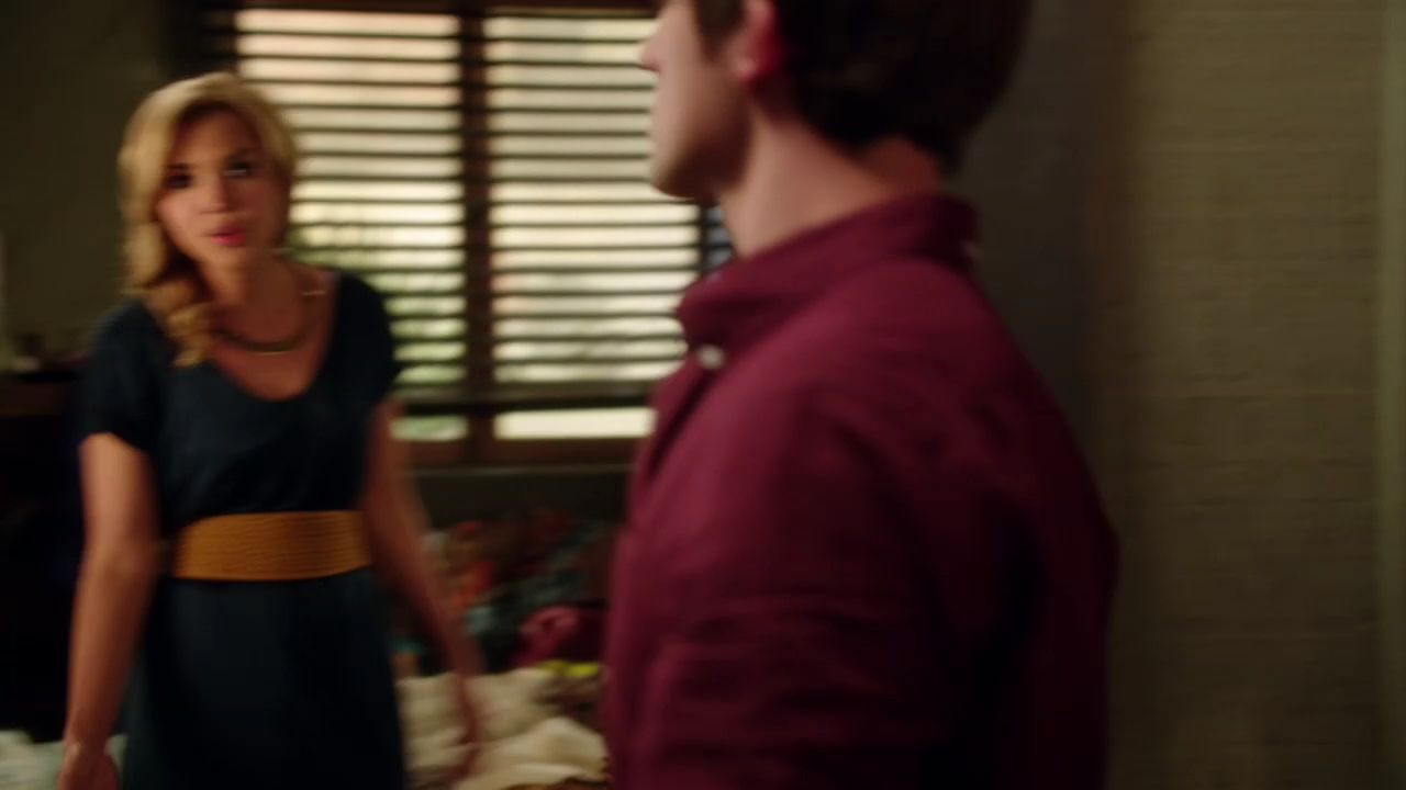 90210-S04E20-215.jpg