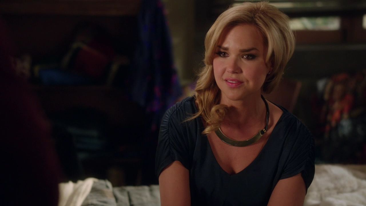 90210-S04E20-234.jpg