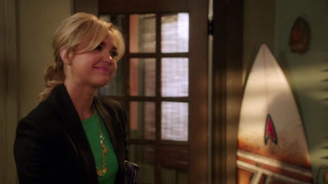 90210-S04E24-012.jpg