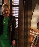 90210-S04E24-007.jpg