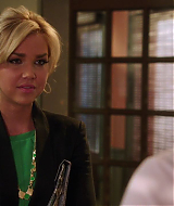 90210-S04E24-016.jpg