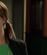 90210-S05E01-023.jpg