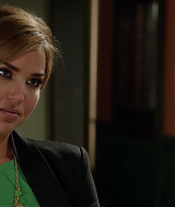 90210-S05E01-025.jpg